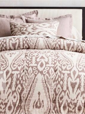 Pottery Barn Ikat Jacquard Comforter in Fig color-full/queen size